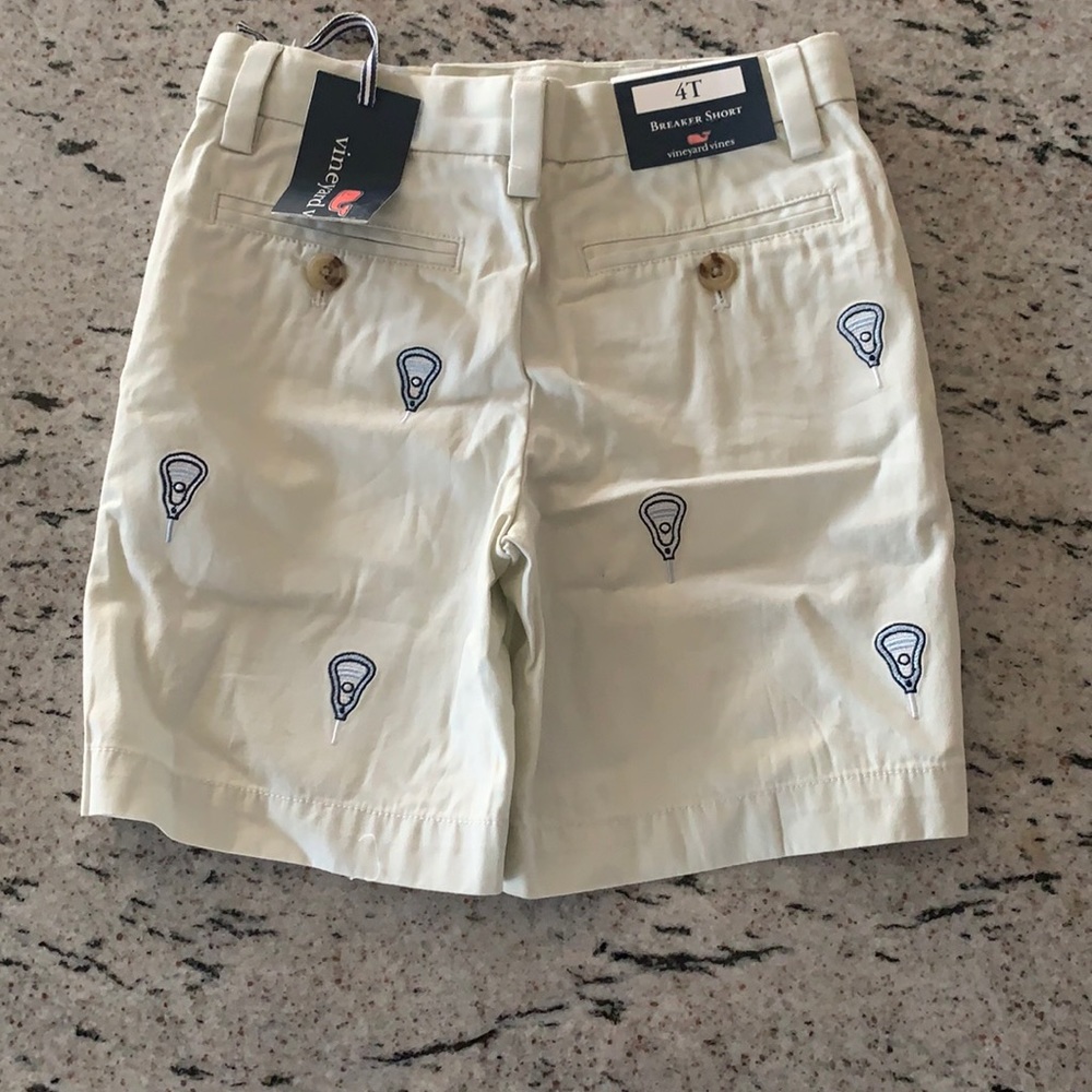 NWT Vineyard Vines 4 T khaki breaker shorts